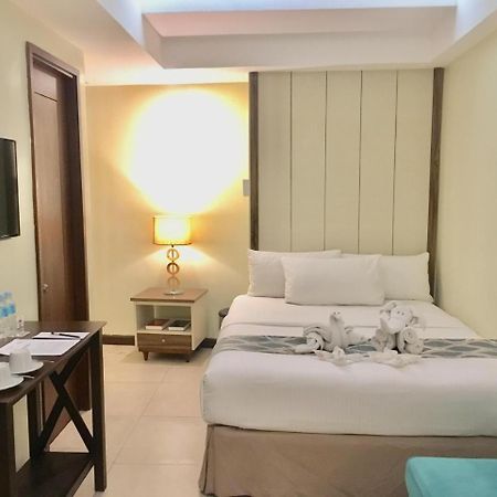 Belian Hotel Тагбиларан Сити Екстериор снимка