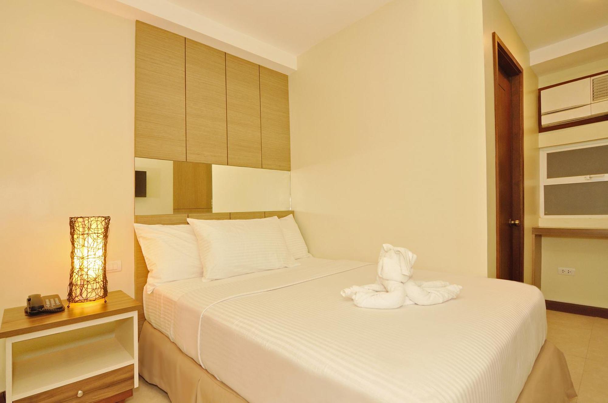 Belian Hotel Тагбиларан Сити Екстериор снимка