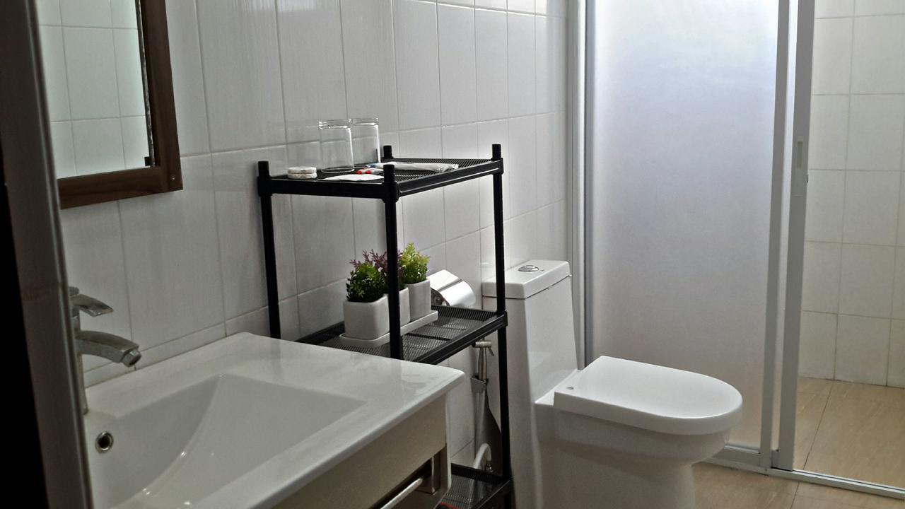 Belian Hotel Тагбиларан Сити Екстериор снимка