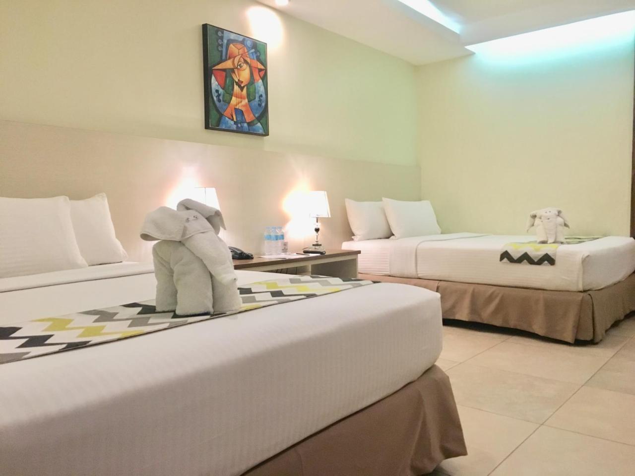 Belian Hotel Тагбиларан Сити Екстериор снимка
