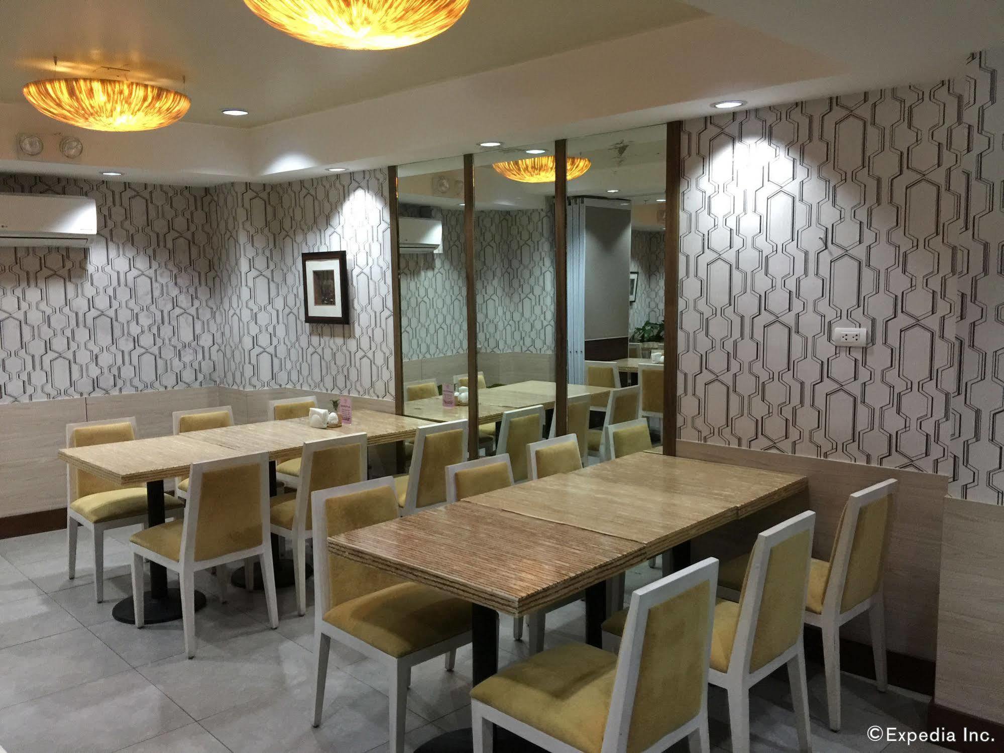 Belian Hotel Тагбиларан Сити Екстериор снимка