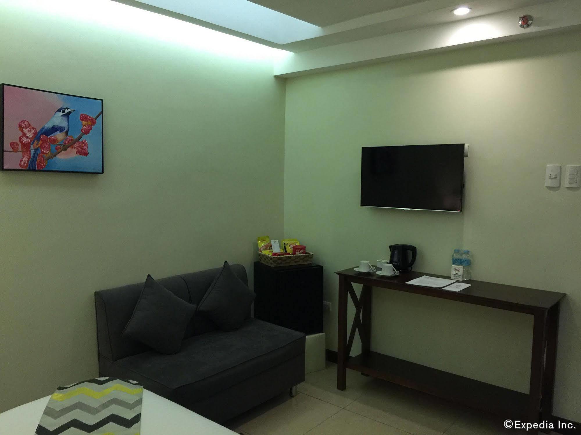 Belian Hotel Тагбиларан Сити Екстериор снимка