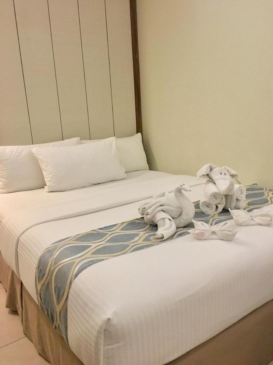 Belian Hotel Тагбиларан Сити Екстериор снимка