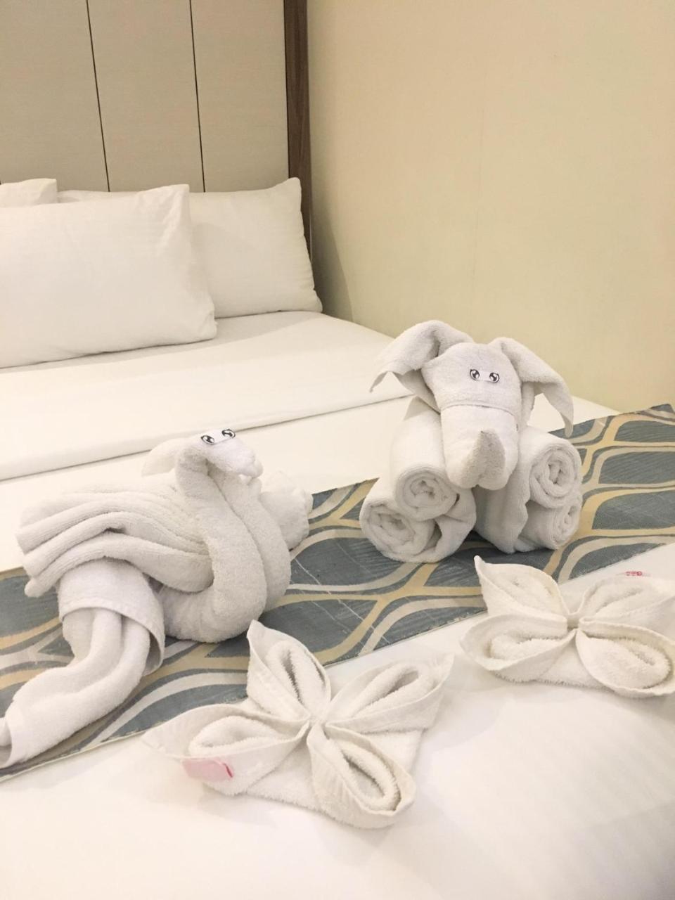 Belian Hotel Тагбиларан Сити Екстериор снимка