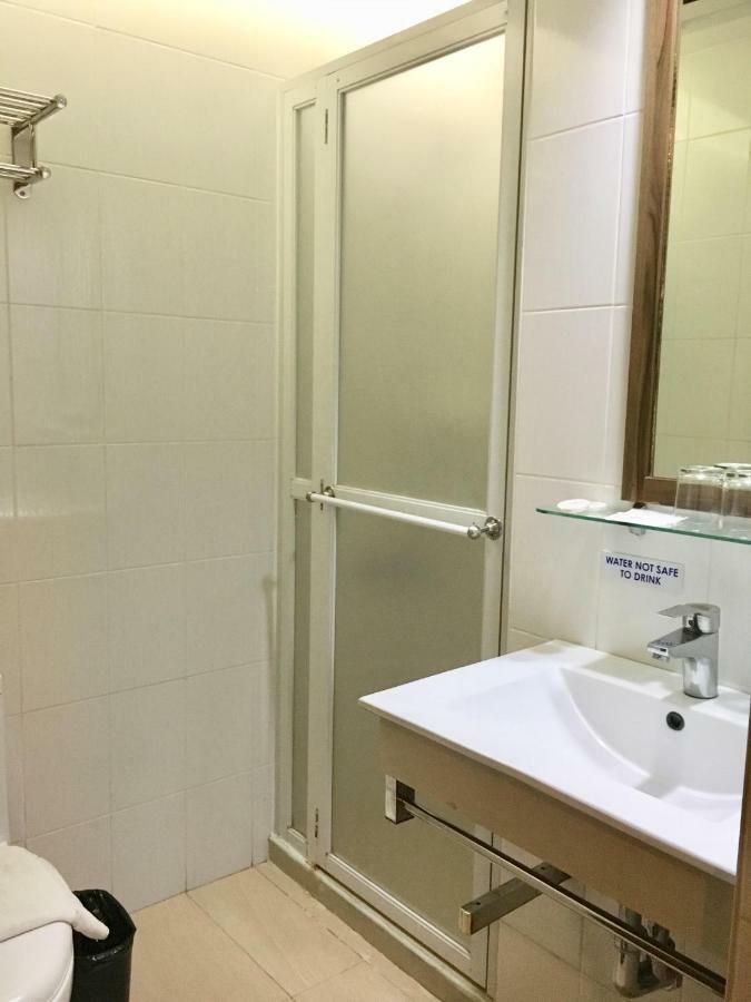 Belian Hotel Тагбиларан Сити Екстериор снимка